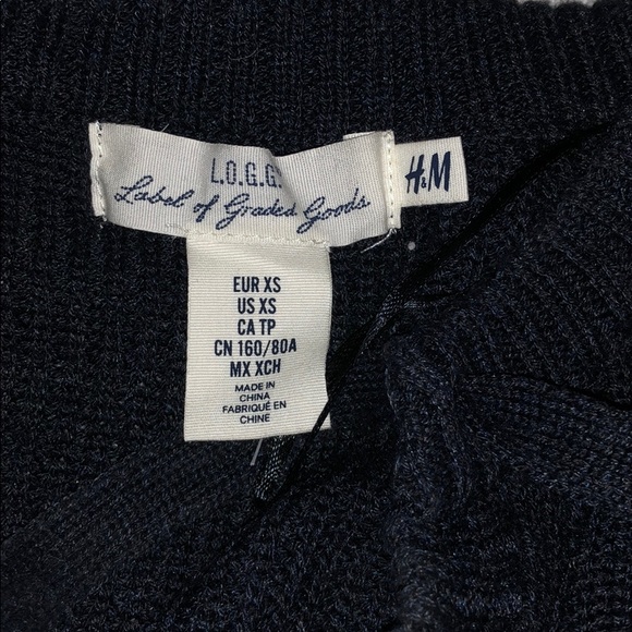 Lace up sweater - Picture 3 of 3